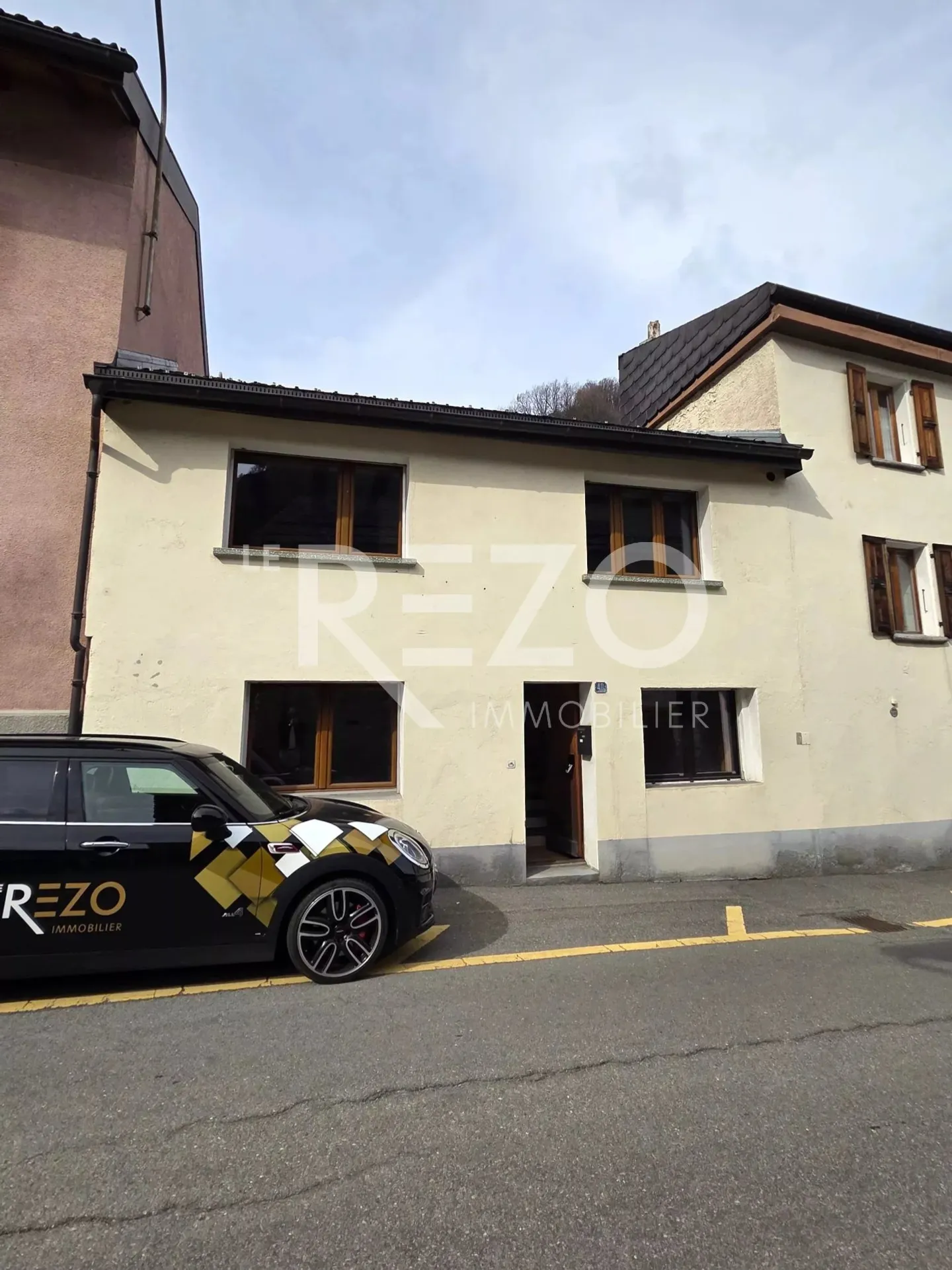 Appartement 2,5 pièces en duplex - Photo 1 of 8