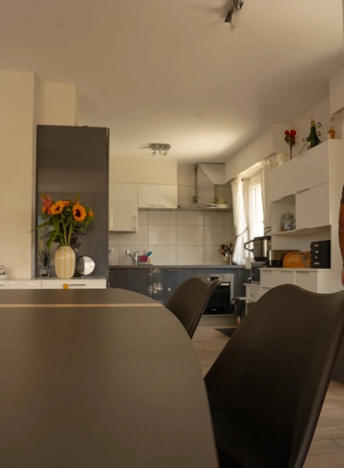 Maison Jumelée Spacieuse - Photo 4 sur 13