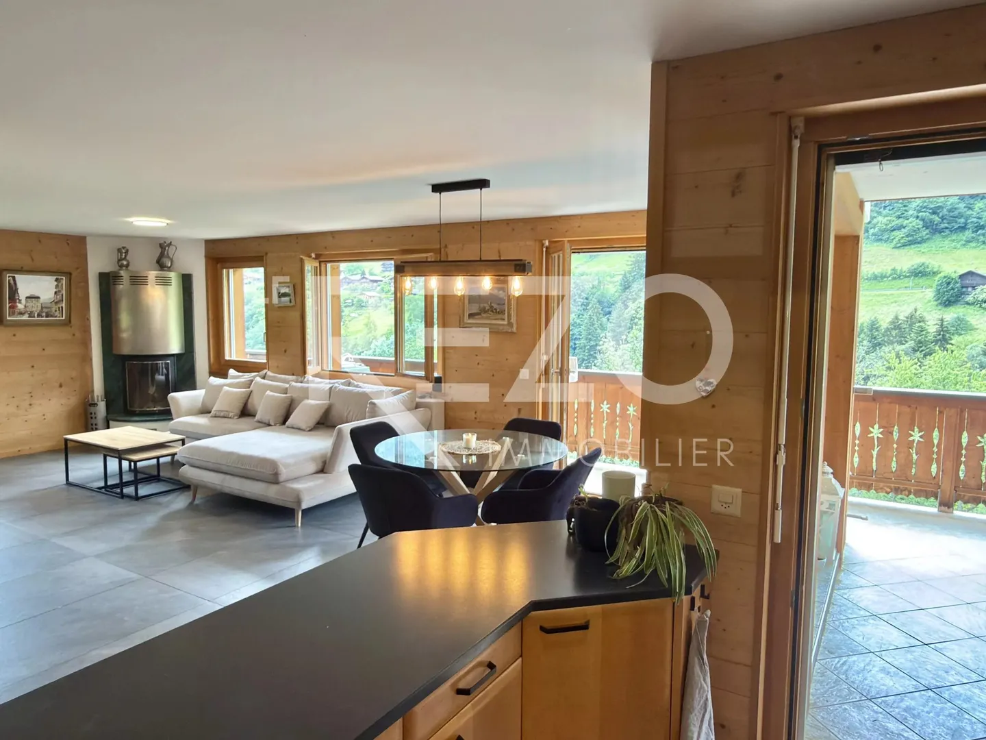 4,5-Zimmer-Wohnung mit grossem Balkon und Panoramablick. Troistorrents, VS - Foto 3 von 13