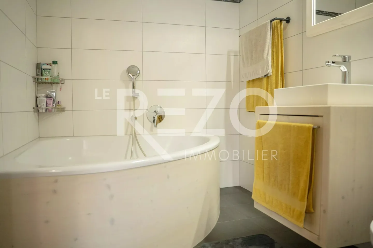 Maison de village rénovée au coeur de Chalais, VS - Photo 12 of 13