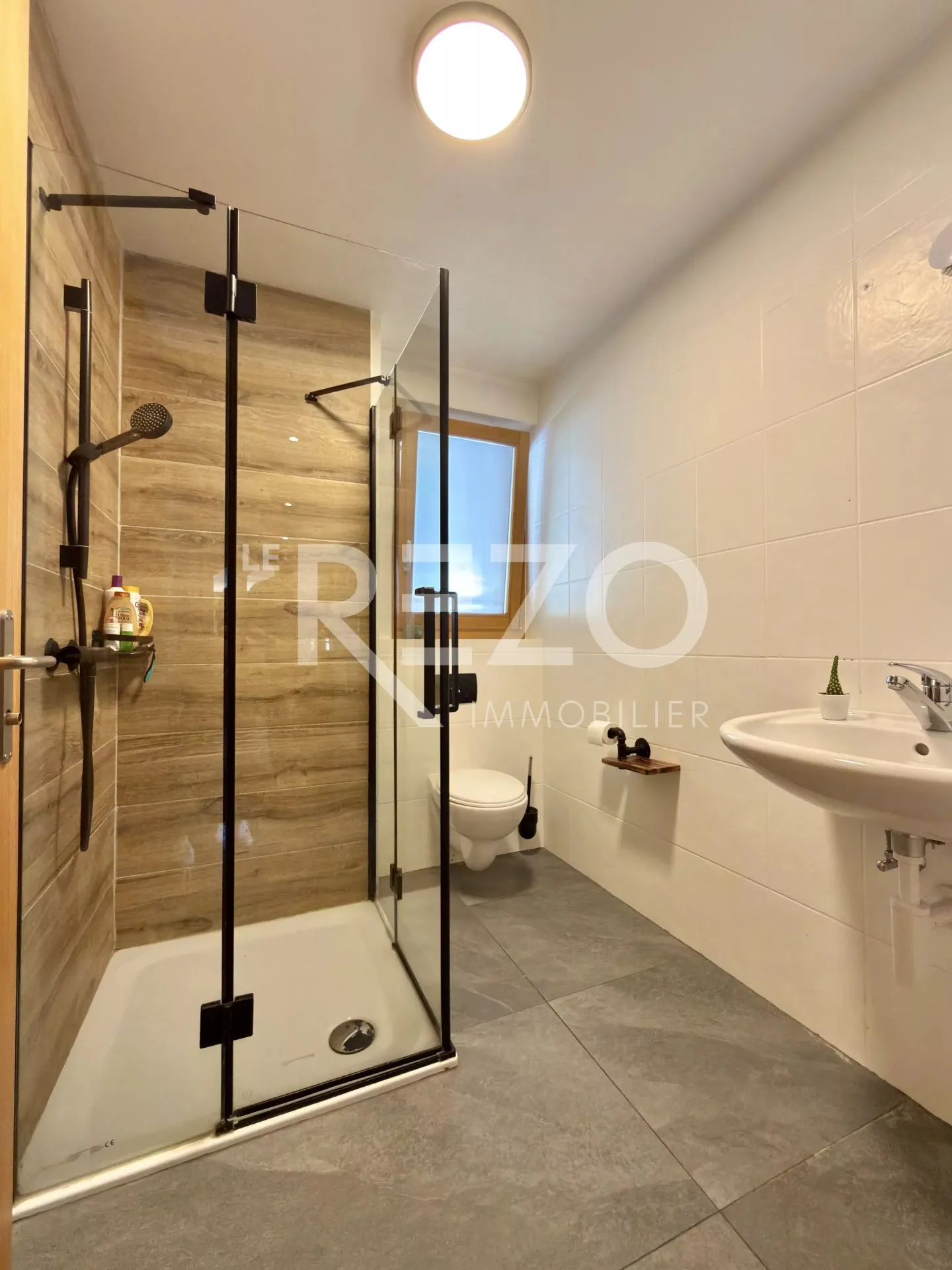 4,5-Zimmer-Wohnung mit grossem Balkon und Panoramablick. Troistorrents, VS - Foto 13 von 13