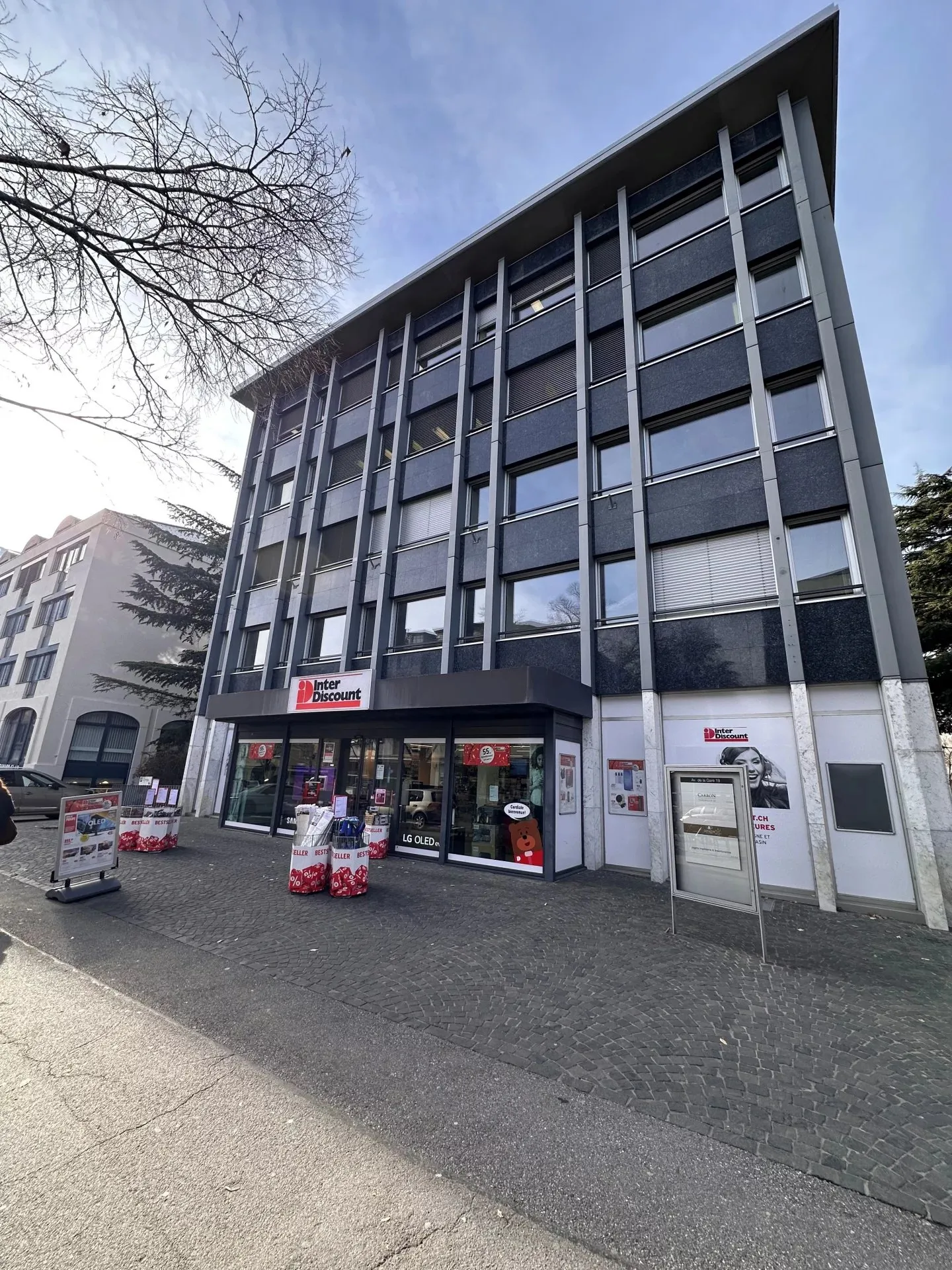 Grand bureau à louer idéalement situé au centre-ville de Sion - Photo 1 sur 10