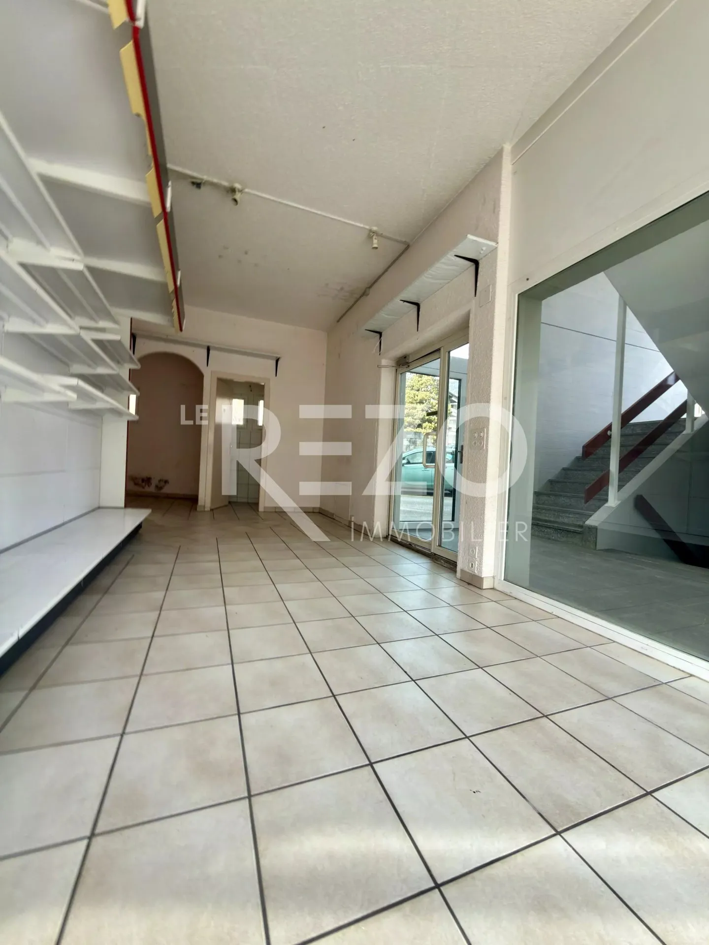 Commercial space with great visibility - Sierre - Photo 2 of 8