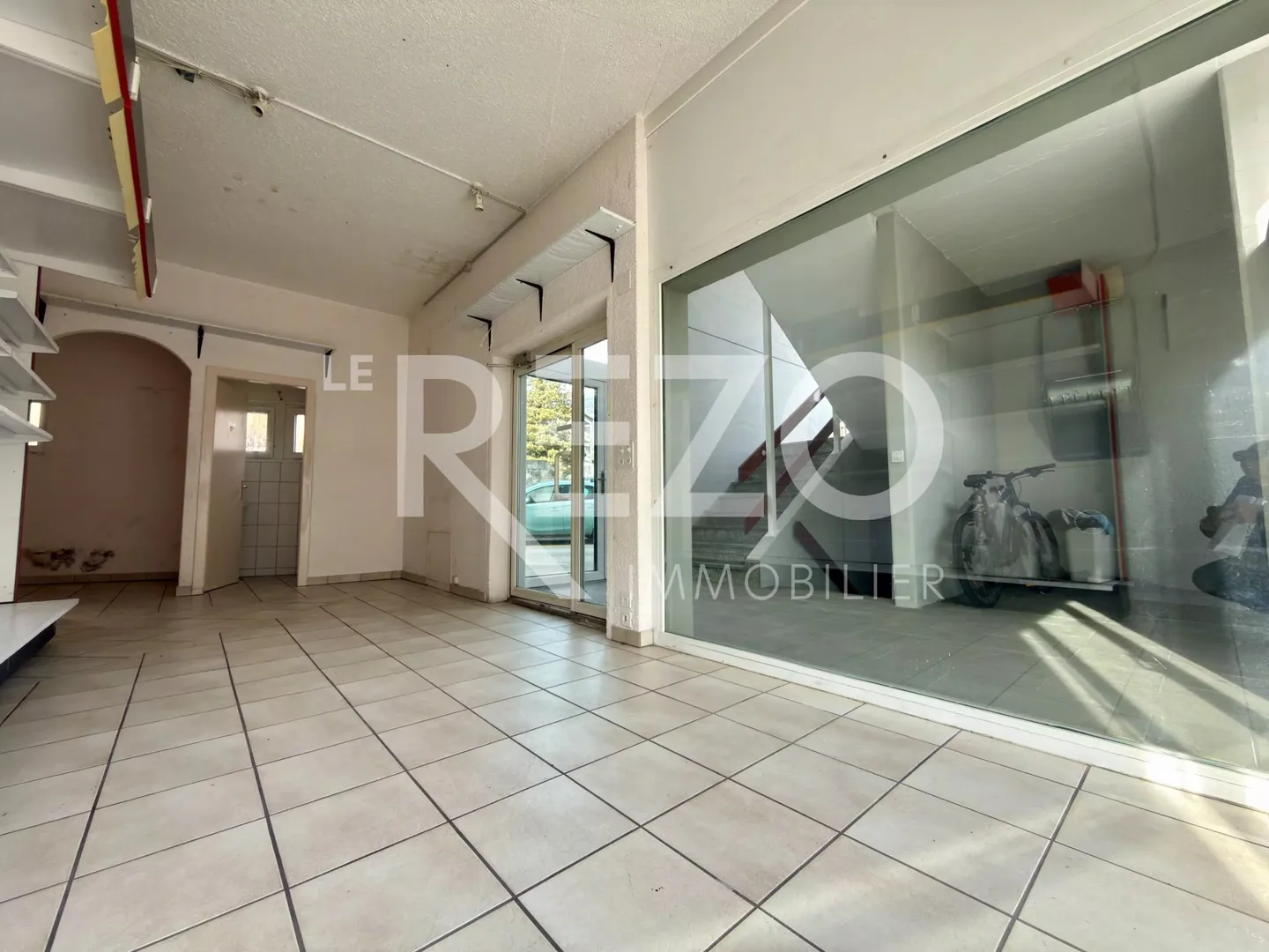 Commercial space with great visibility - Sierre - Photo 3 of 8