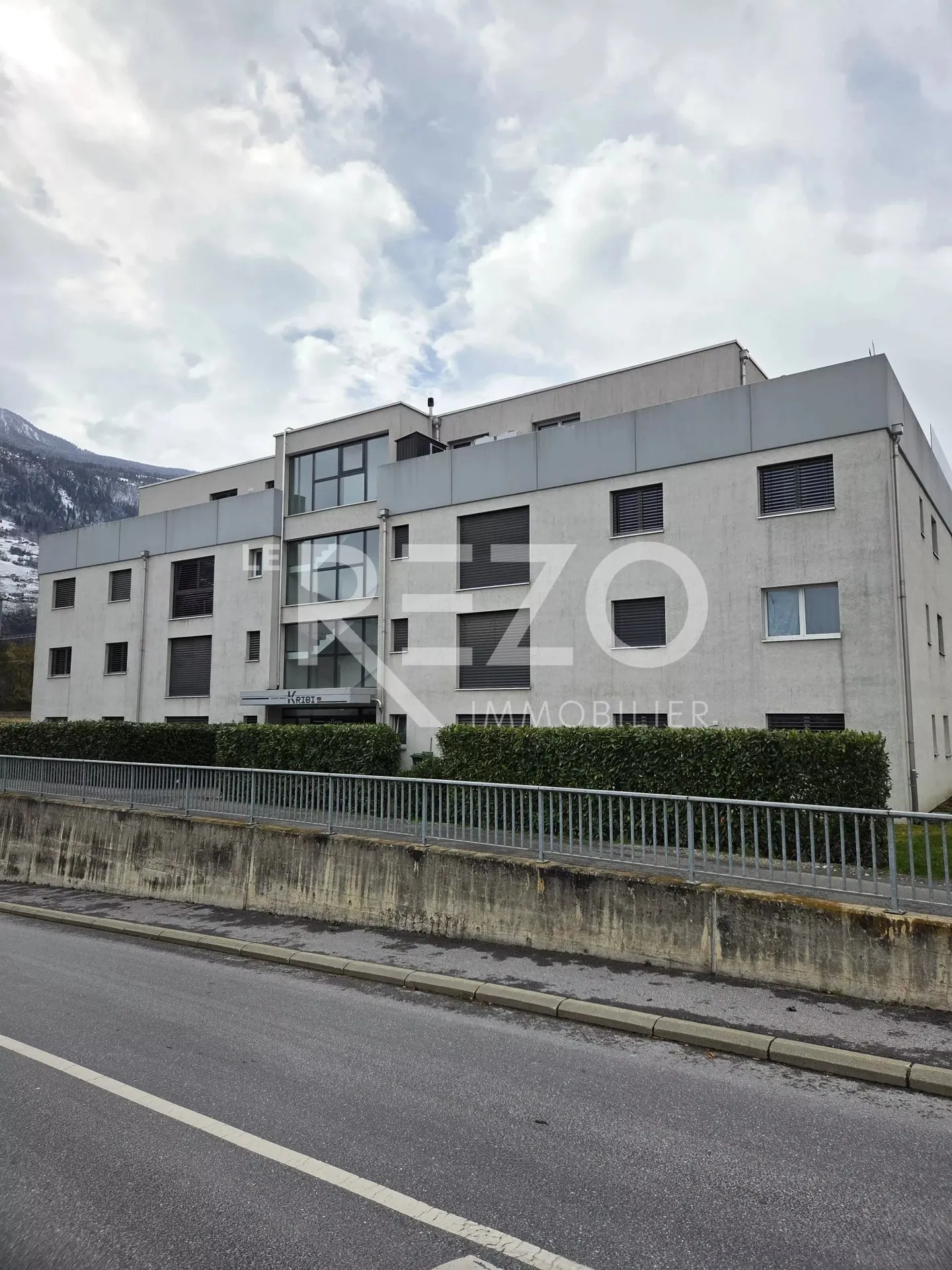 Appartamento 2,5 locali - 69m2 - grande balcone - Ardon - Foto 1 di 13