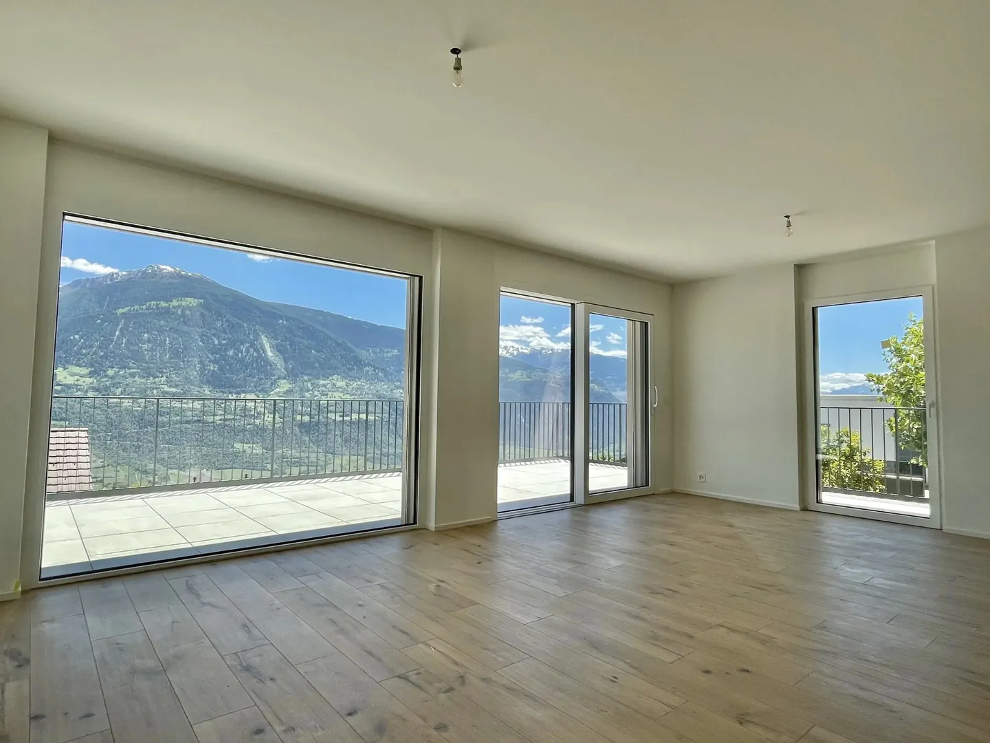 2,5 pièces avec vue et calme - Photo 1 sur 7