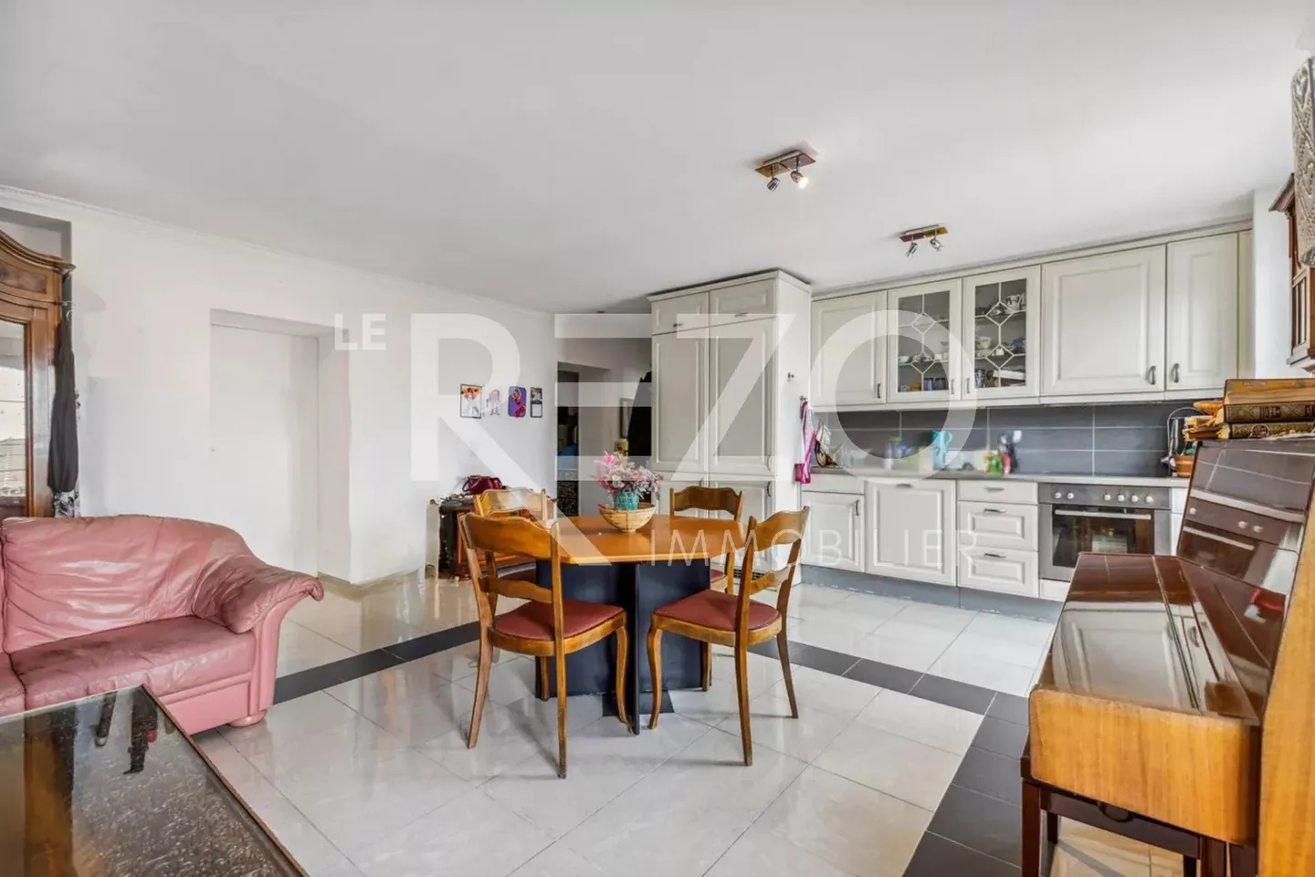 Nur wenige Schritte vom Château de Chillon – Wunderschöne 4,5 Zimmer mit Seeblick - Foto 3 von 8