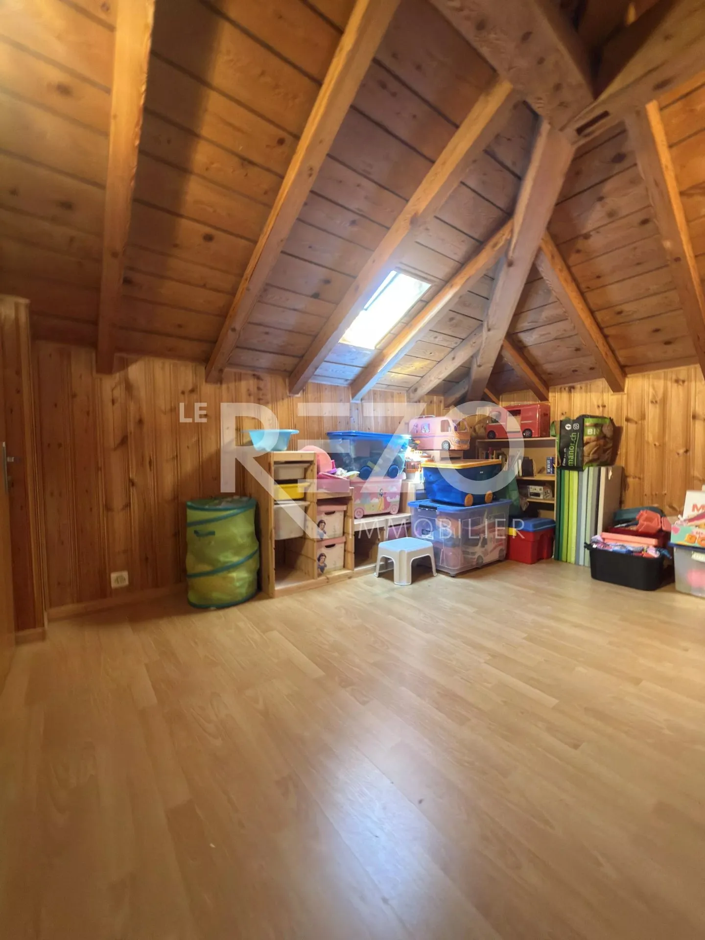 Bequemes Familienhaus auf großem Grundstück von 780m2. Réchy. - Foto 12 von 13