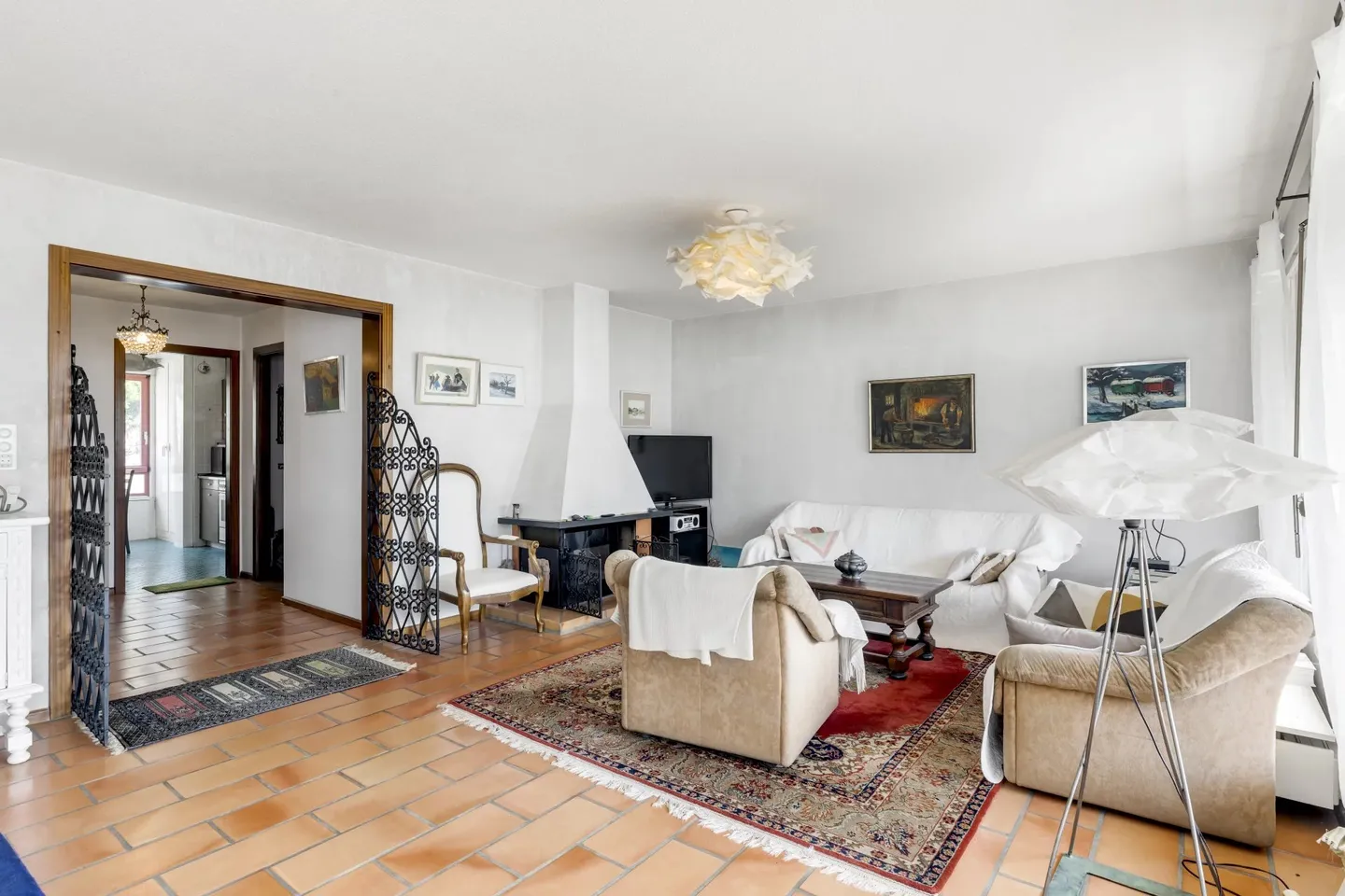 Eccezionale – Da prendere appartamento di 4,5 stanze al 6° piano idealmente situato nel cuore della città di Sion - Foto 2 di 12