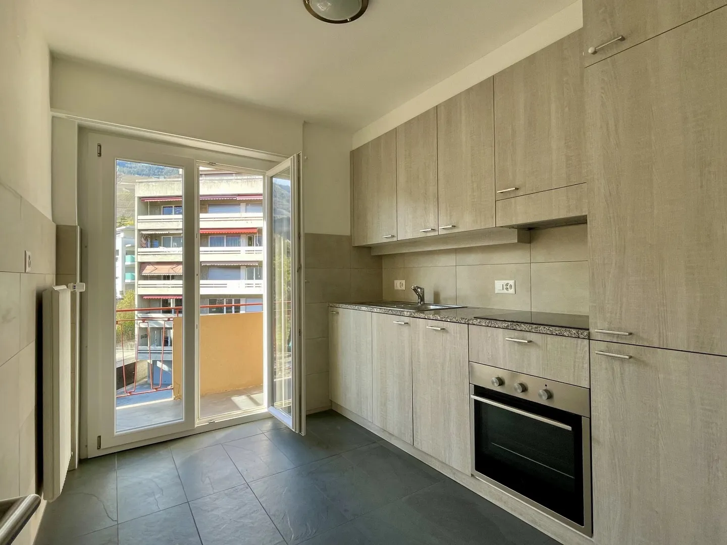 3.5 Room Apartment in a Quiet Location with Balcony - Photo 3 of 7