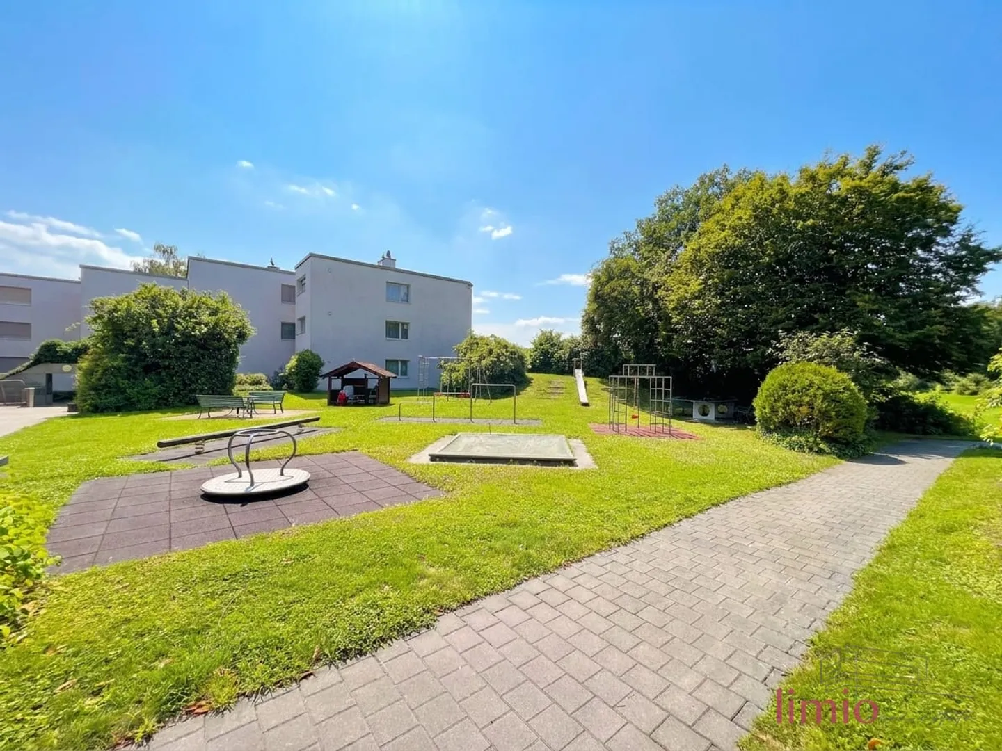Bright, renovated 4.5-room apartment with SW balcony in Frauenfeld for rent - Photo 11 of 12