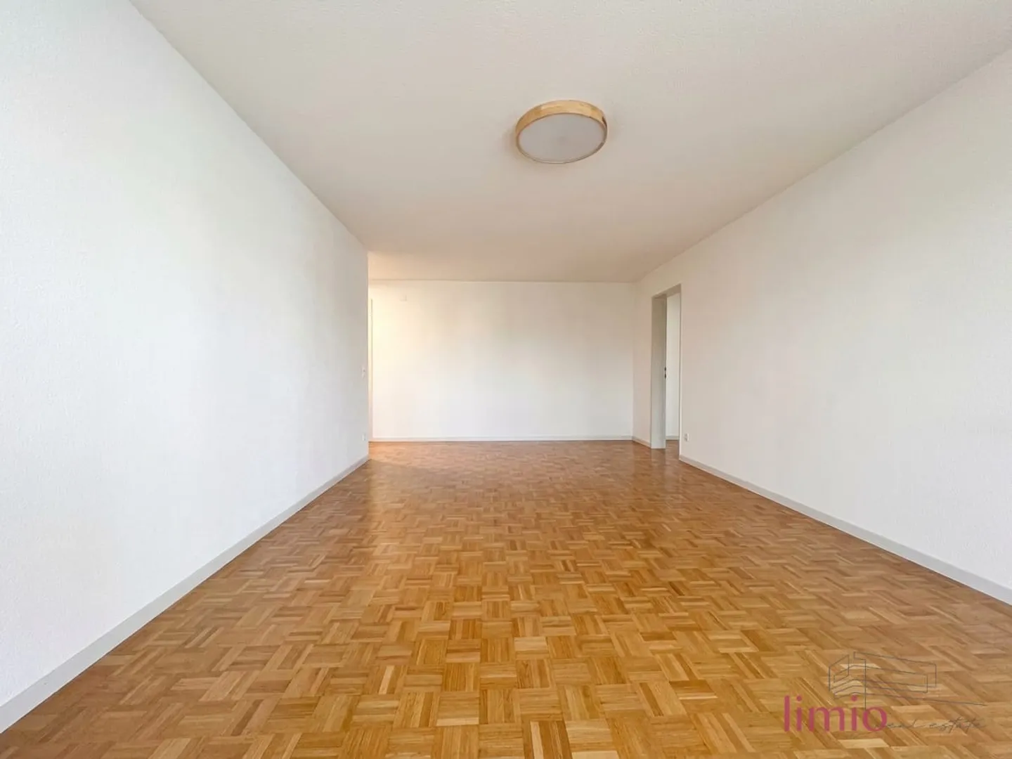 Bright, renovated 4.5-room apartment with SW balcony in Frauenfeld for rent - Photo 7 of 12