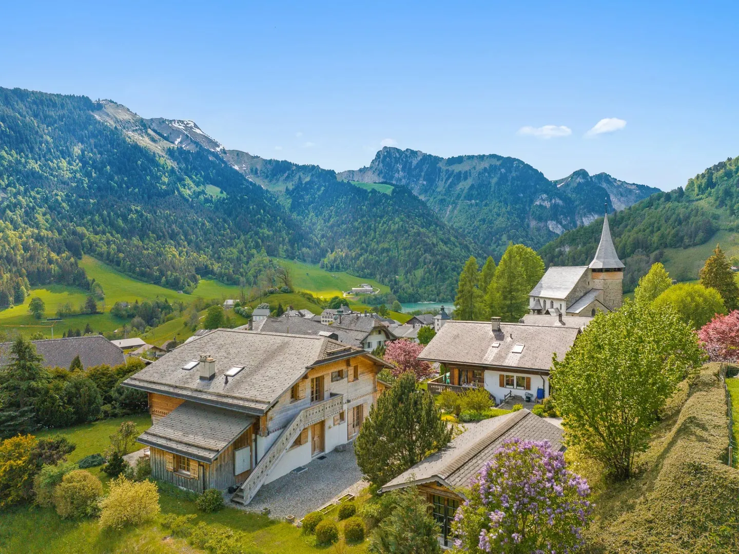 Un chalet exceptionnel au cœur des Alpes vaudoises - Photo 3 sur 13