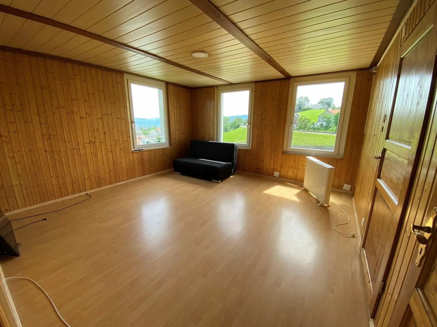 Bright 2.5-room apartment for rent in Walzenhausen - Photo 2 of 11