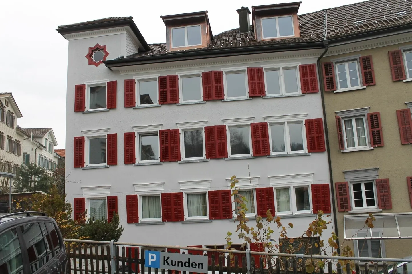2.5-room attic apartment, renovated 2022, for rent in Herisau - Photo 1 of 8
