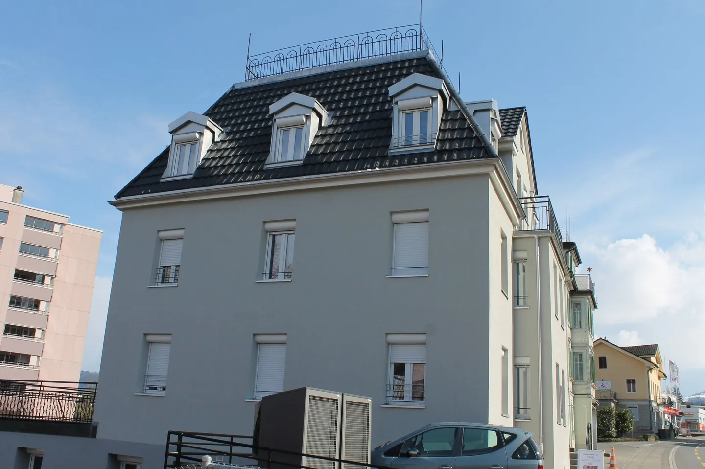 Newly built multi-family house with 9 units for sale in Wittenbach - Photo 11 of 13