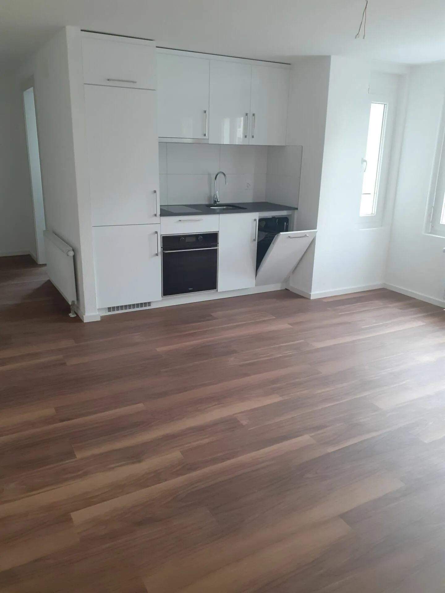 Freshly renovated 3.5-room apartment for rent in Wittenbach - Photo 2 of 6