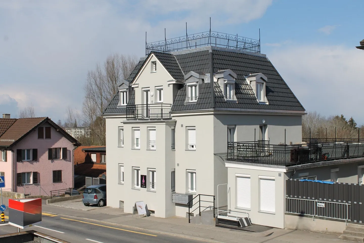 Newly built multi-family house with 9 units for sale in Wittenbach - Photo 7 of 13