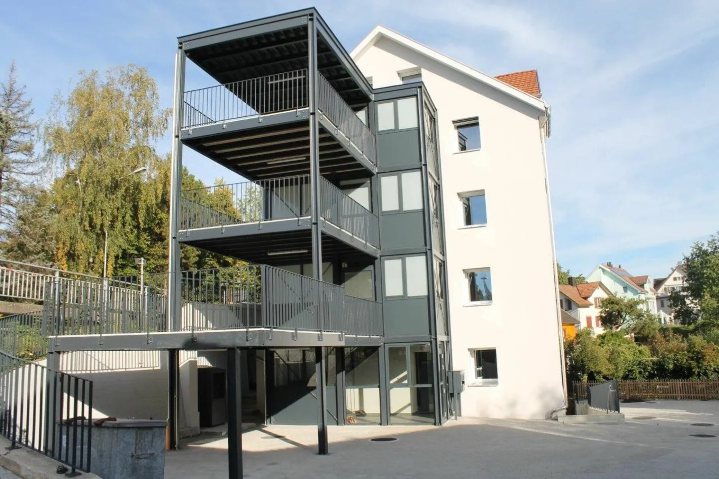 Appartement moderne de 4,5 pièces avec grande terrasse à Goldach à louer - Photo 1 sur 12