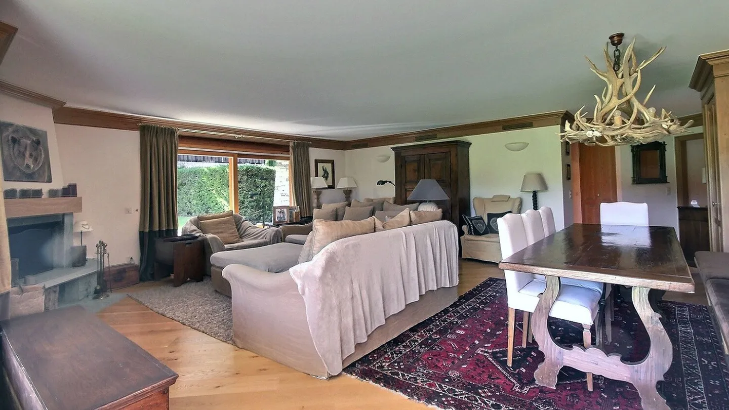 Crans-Montana. Tsarbouye. Luxueux 4.5 pièces avec jardin privatif et vue - Photo 5 sur 13