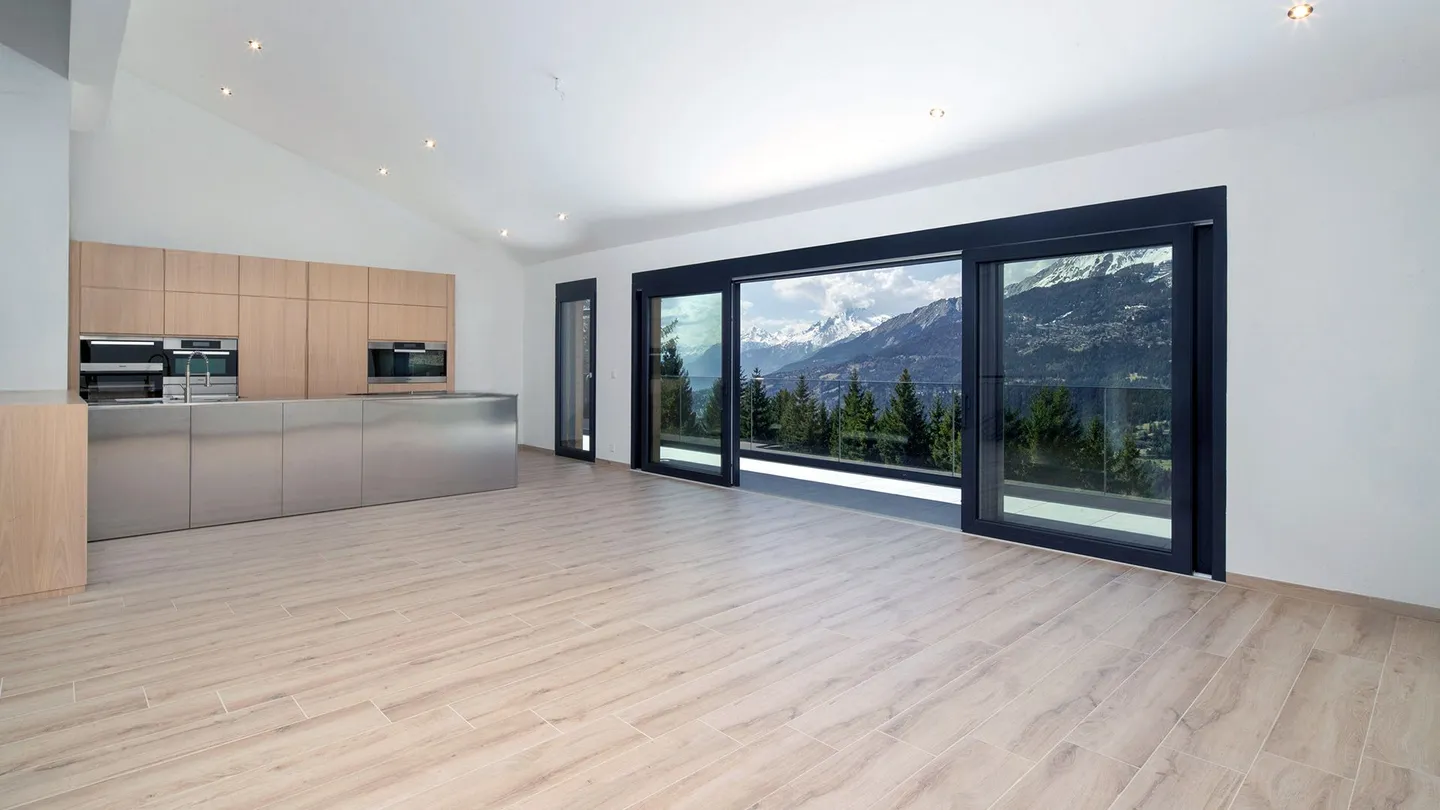 Crans-Montana. Nuova casa unifamiliare di 5,5 locali dallo stile decisamente contemporaneo - Foto 5 di 13