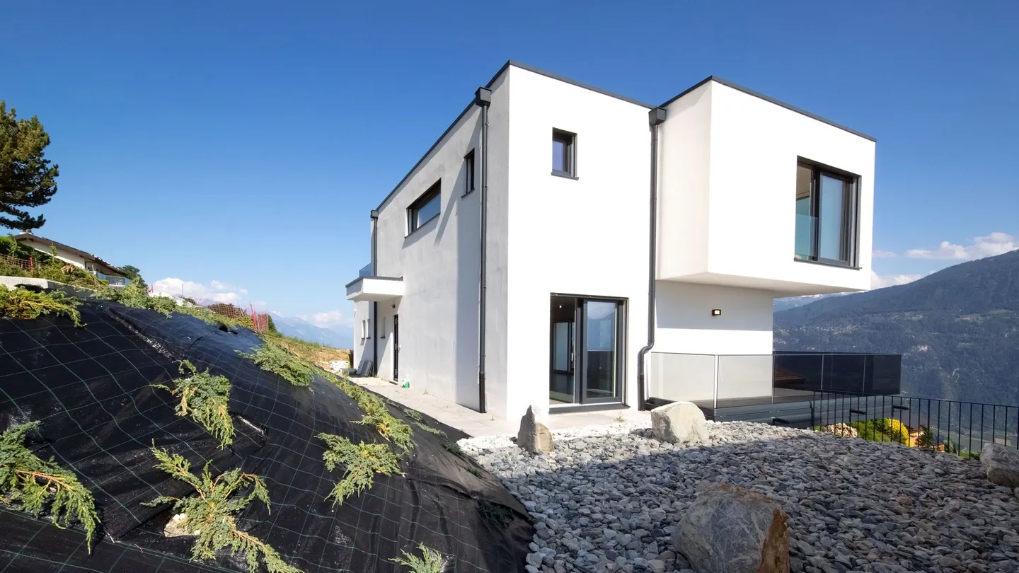 A pochi minuti da Crans-Montana. Chermignon. Villa contemporanea di 5,5 locali con vista sulle Alpi - Foto 1 di 12