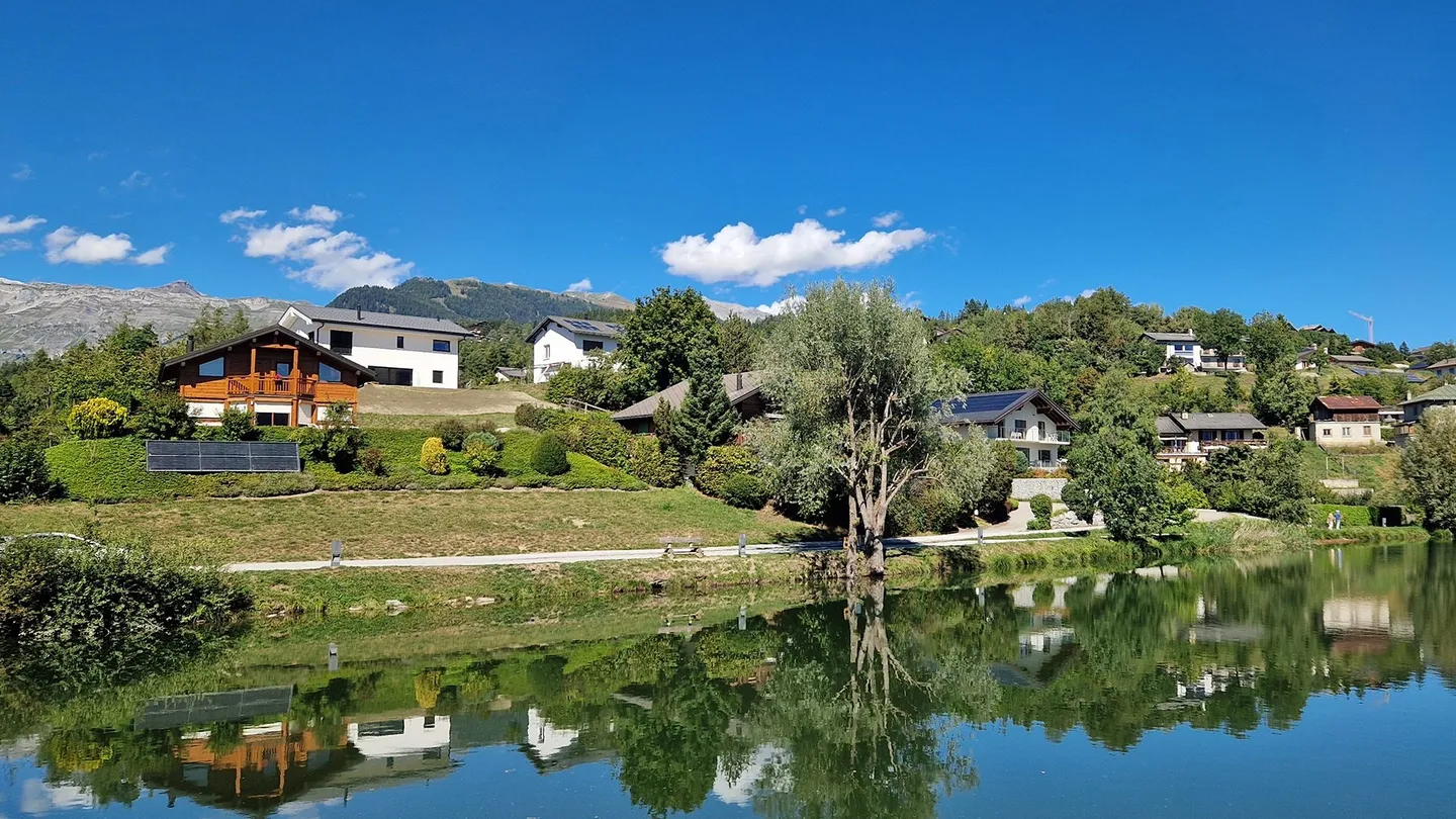 Lens. Nuova villa di 5,5 locali, vista sul lago del Louché e sulle Alpi, a 10 minuti da Crans-Montana, vicino a scuole e negozi - Foto 13 di 13