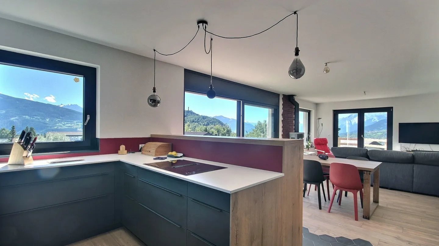 Lens. Nuova villa di 5,5 locali, vista sul lago del Louché e sulle Alpi, a 10 minuti da Crans-Montana, vicino a scuole e negozi - Foto 6 di 13