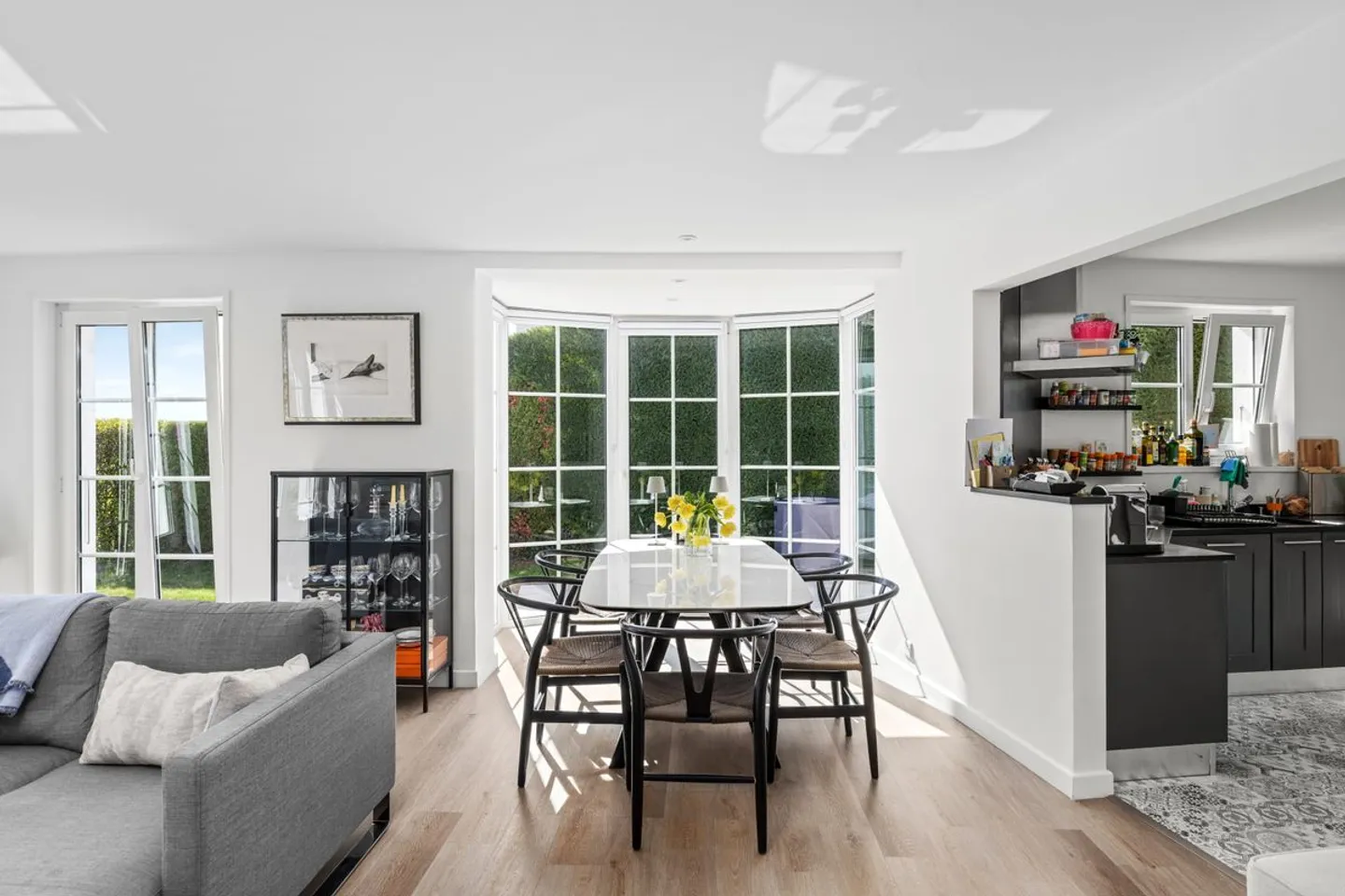 Magnificent family villa in the heart of the Côte - Photo 5 of 13