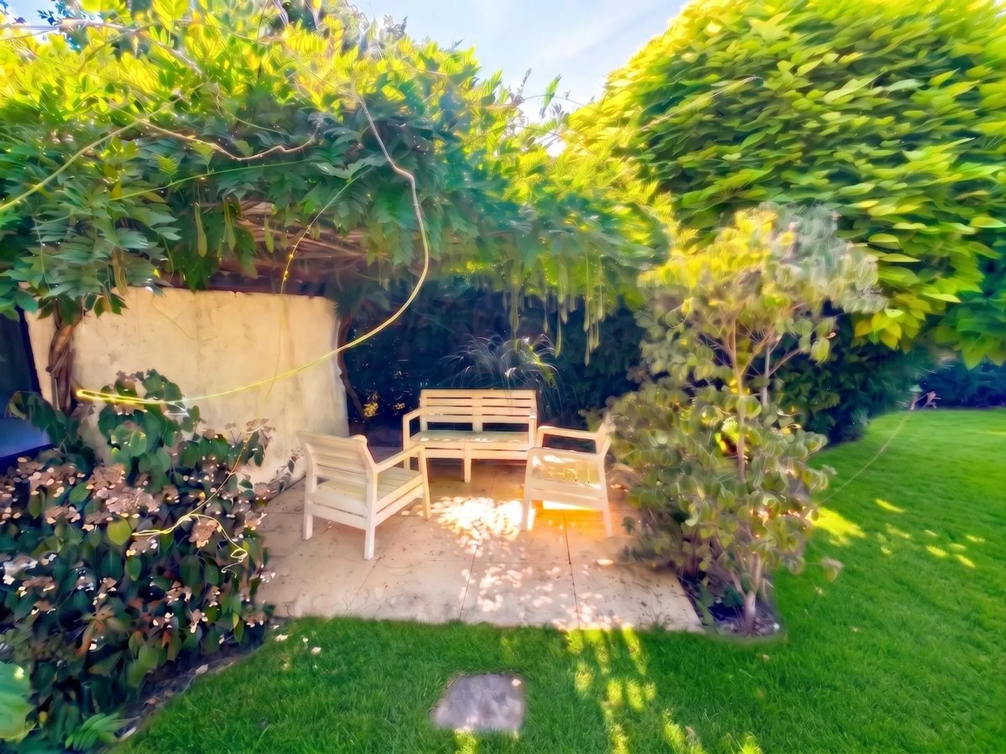 Magnificent apartment/village house with large garden - Photo 10 of 11