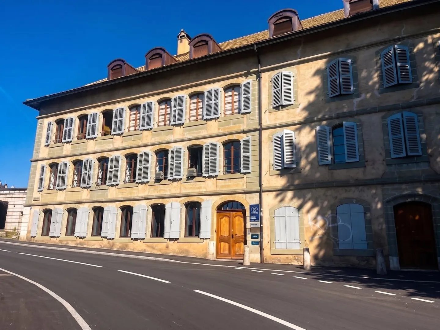 Ufficio Elegante a Nyon - Foto 1 di 7