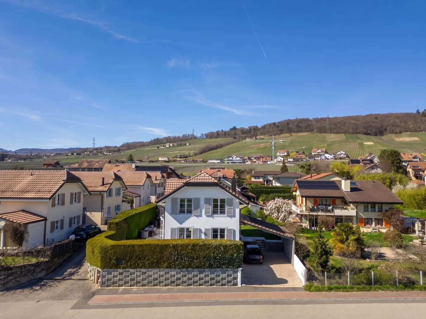 Confort et élégance pour cette maison individuelle entre Rolle et Nyon  - Photo 2 sur 13