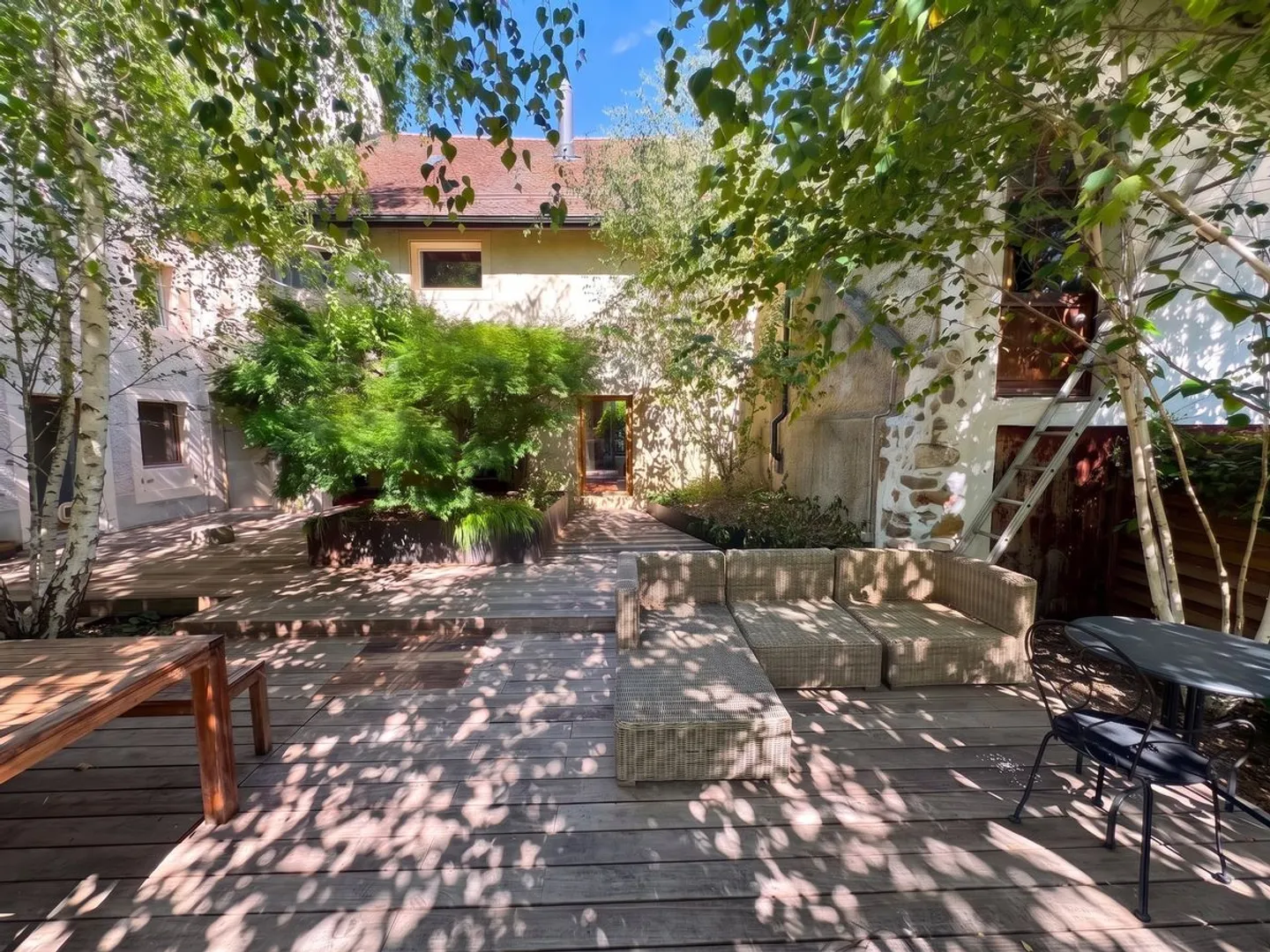 Magnificent apartment/village house with large garden - Photo 2 of 11