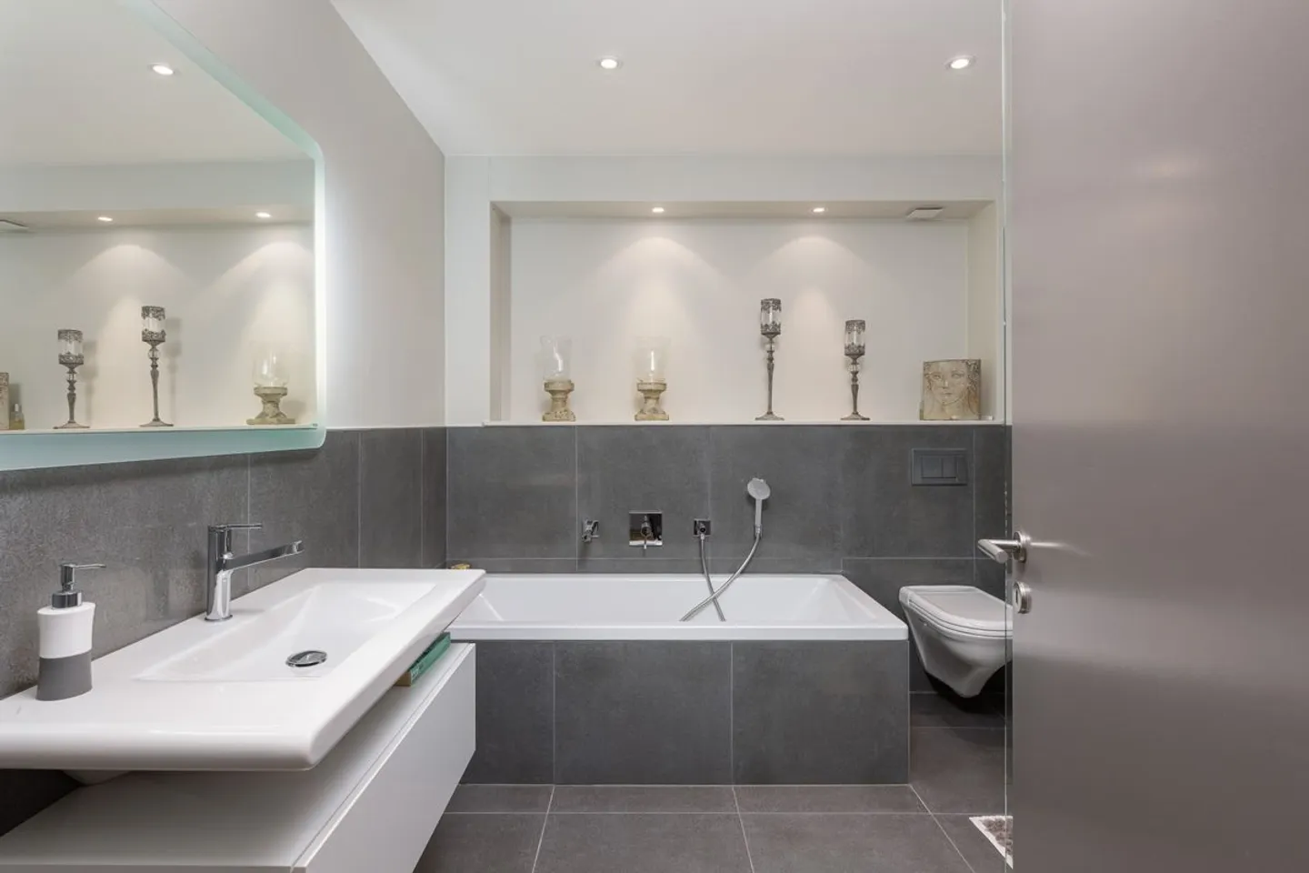 Objet coup de coeur - Appartement grand standing avec vue - Photo 4 sur 10