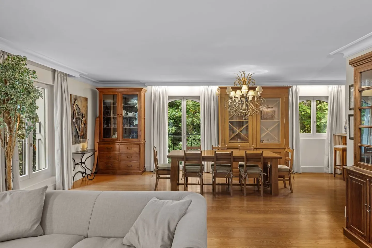 Intimacy and refinement for this exceptional apartment in the heart of Champel - Photo 11 of 13