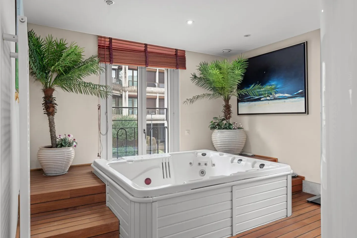 Intimacy and refinement for this exceptional apartment in the heart of Champel - Photo 7 of 13