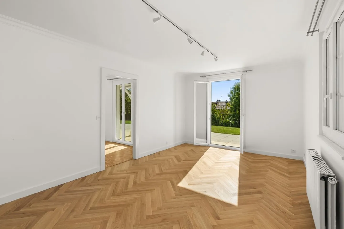 Raum und Eleganz für diese 12-Zimmer-Immobilie an den Toren von Genf - Foto 10 von 13
