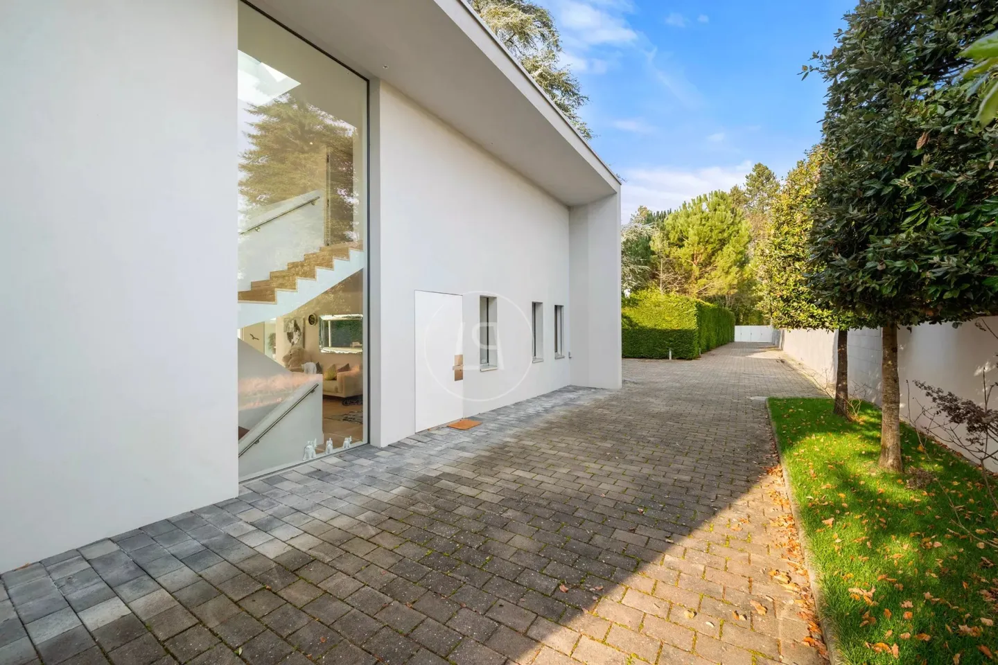 Contemporary villa in Chêne-Bougeries - Photo 11 of 13
