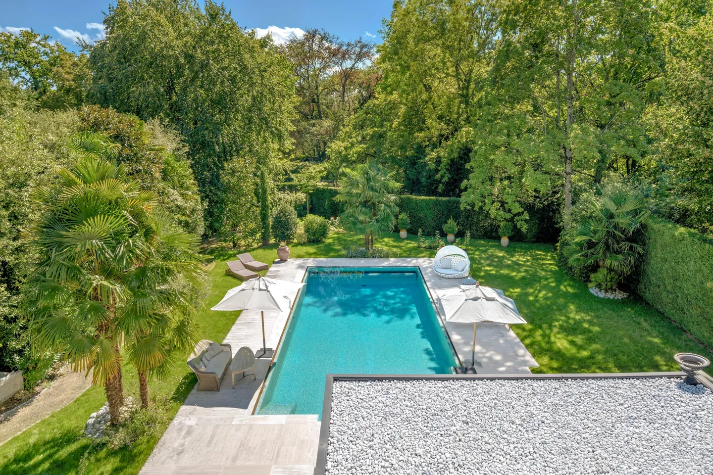 Elegante residenza di carattere in un ambiente verde – Bellevue, Riva Destra - Foto 11 di 13
