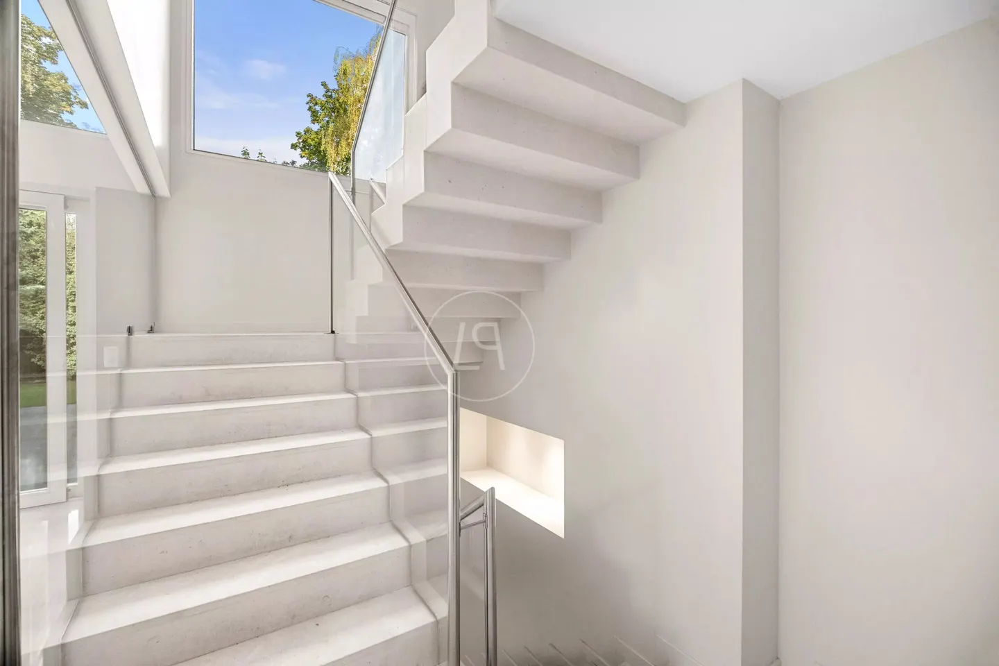 Beautiful family villa, 6 bedrooms – Chambésy, Right Bank - Photo 12 of 13
