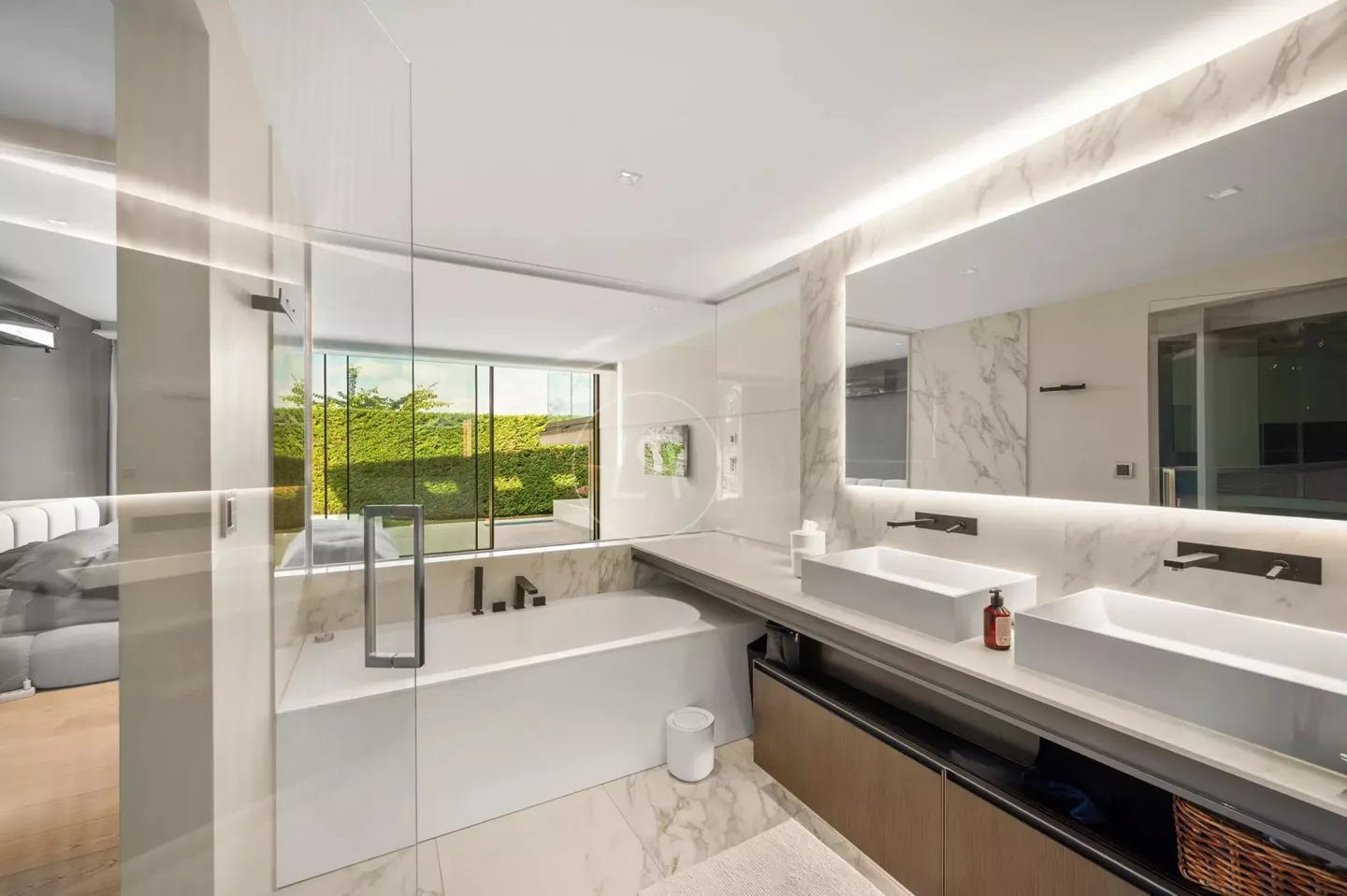 Villa contemporaine d'exception, vue et accès privé au lac,rive gauche - Photo 10 sur 13