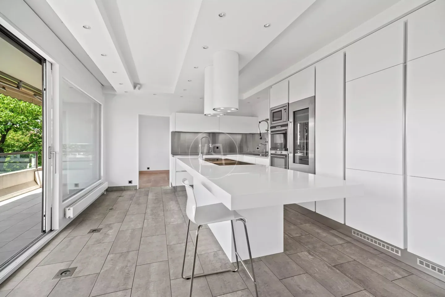 Duplex apartment in Champel with pool - Photo 7 of 13