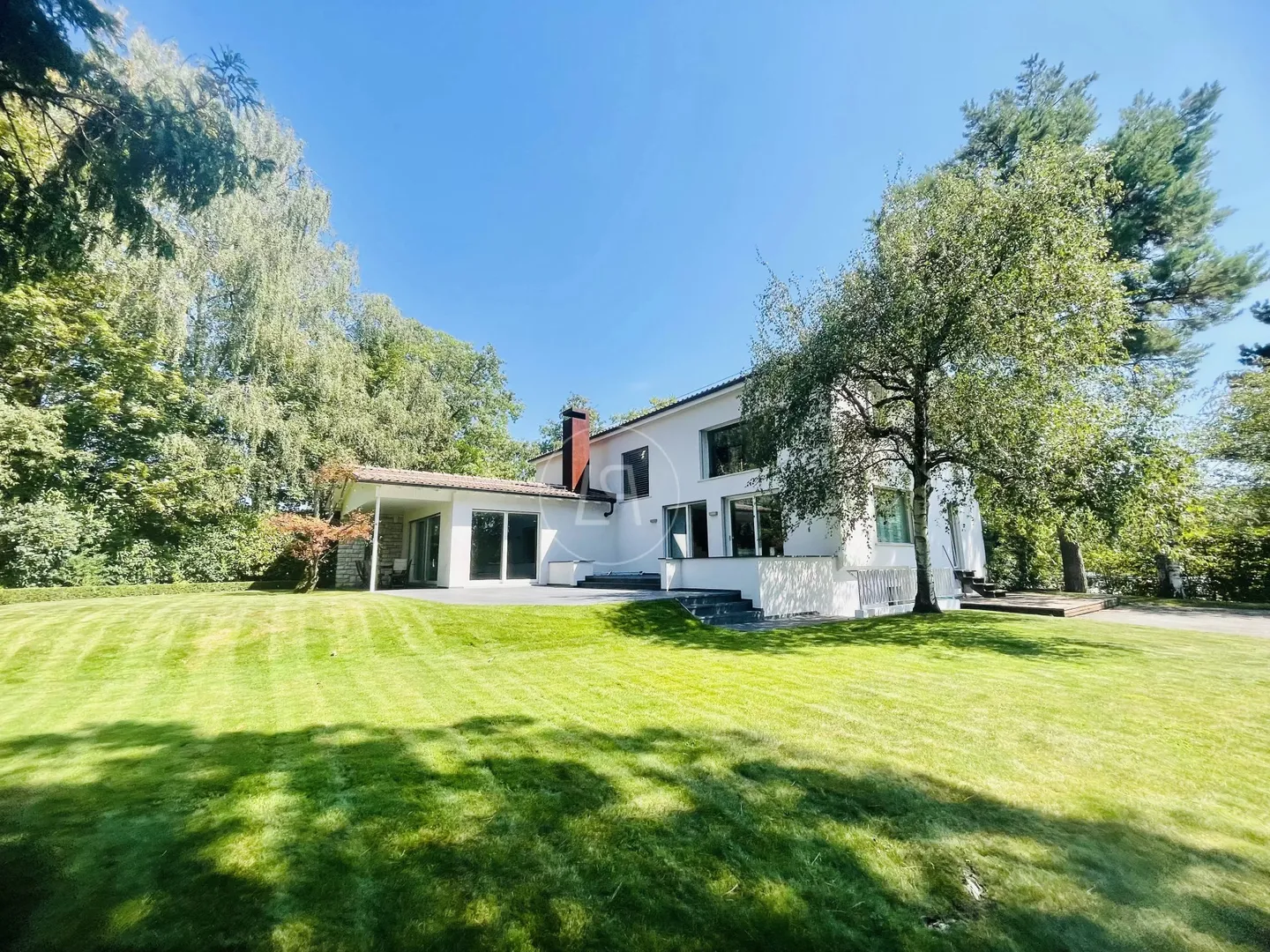 Belle villa familiale,  6 chambres à coucher – Chambésy, Rive droite - Foto 1 von 13