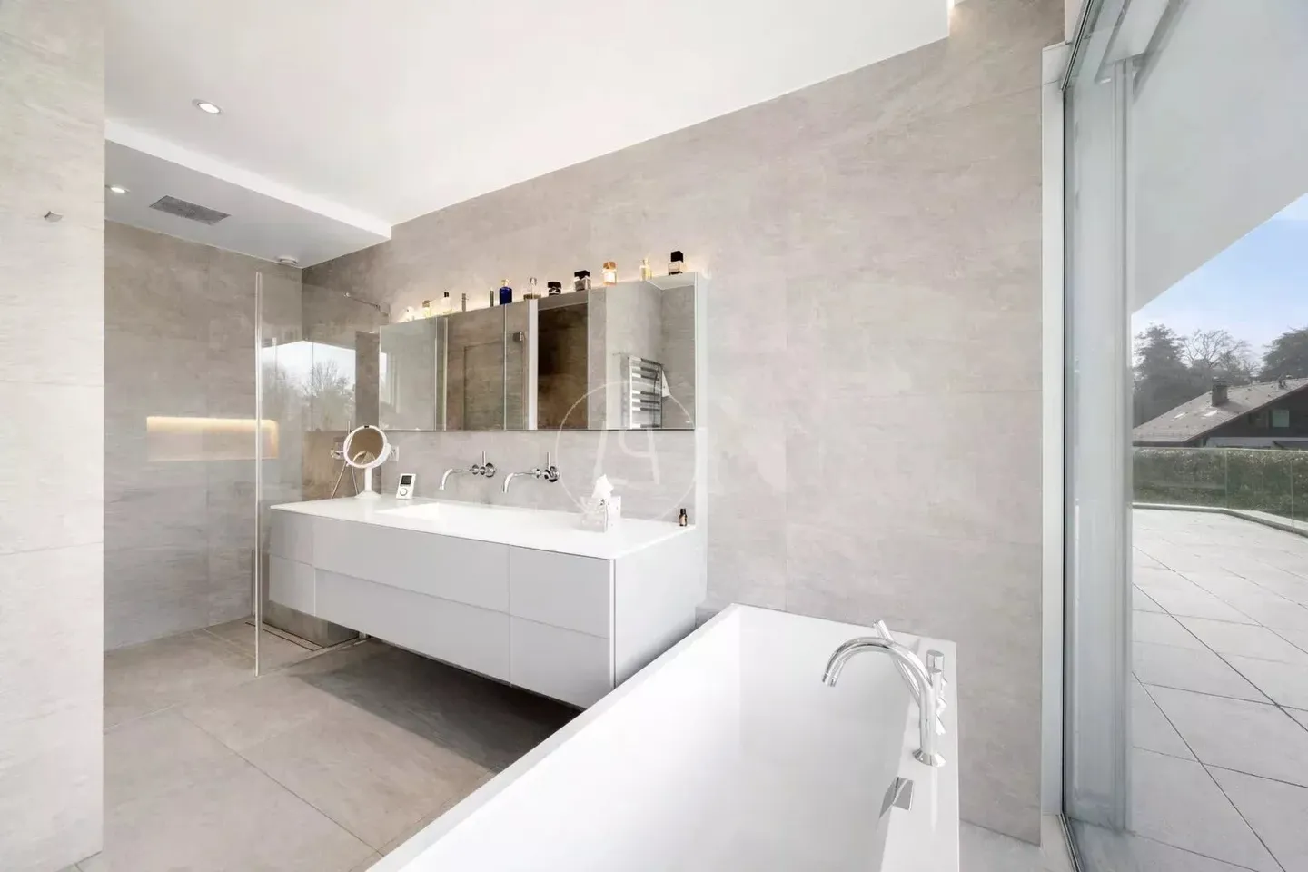 Contemporary villa in Chêne-Bougeries - Photo 7 of 13