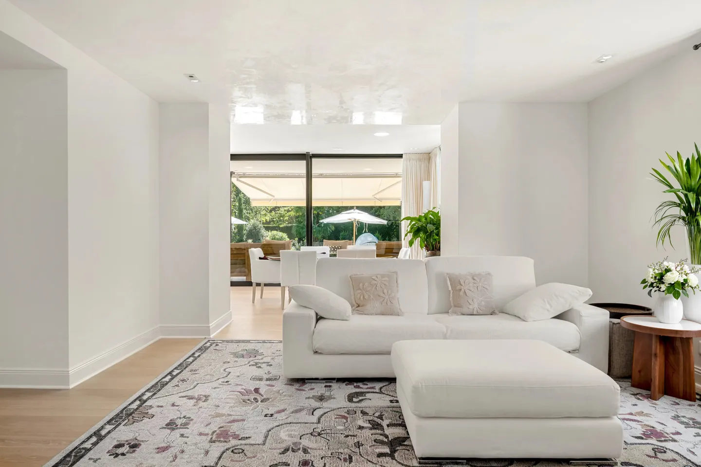 Elegante residenza di carattere in un ambiente verde – Bellevue, Riva Destra - Foto 7 di 13