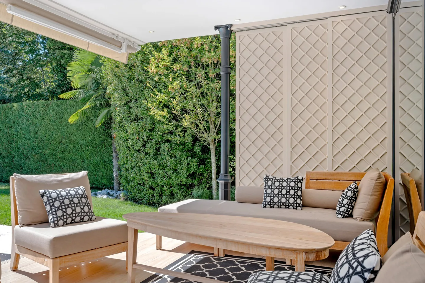 Elegante residenza di carattere in un ambiente verde – Bellevue, Riva Destra - Foto 5 di 13