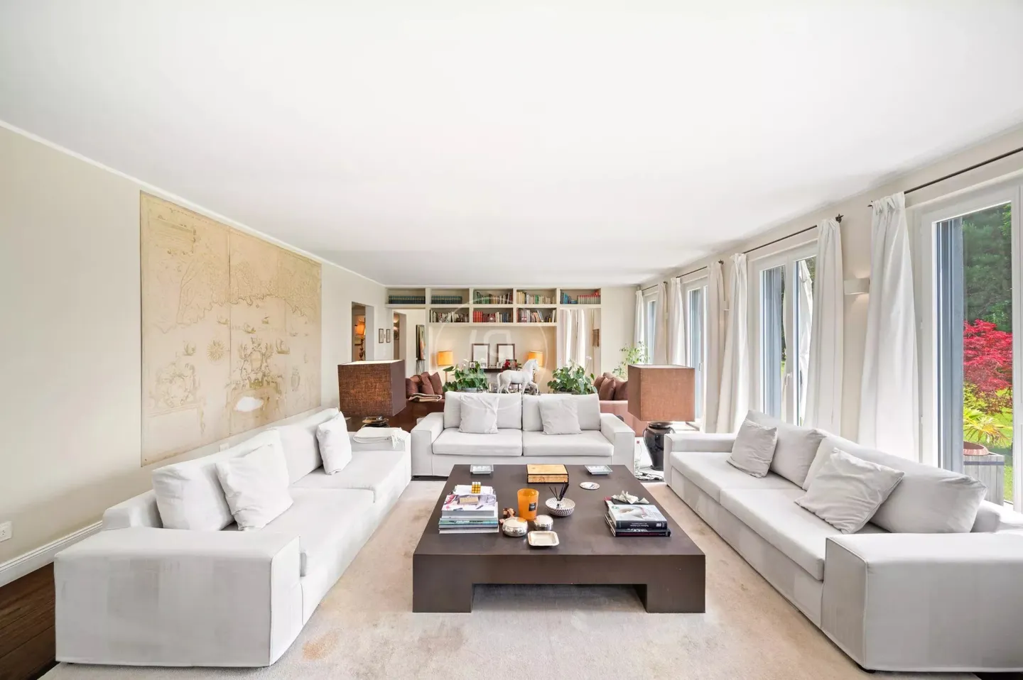 Elegant villa with lake views in Epalinges - Photo 7 of 13