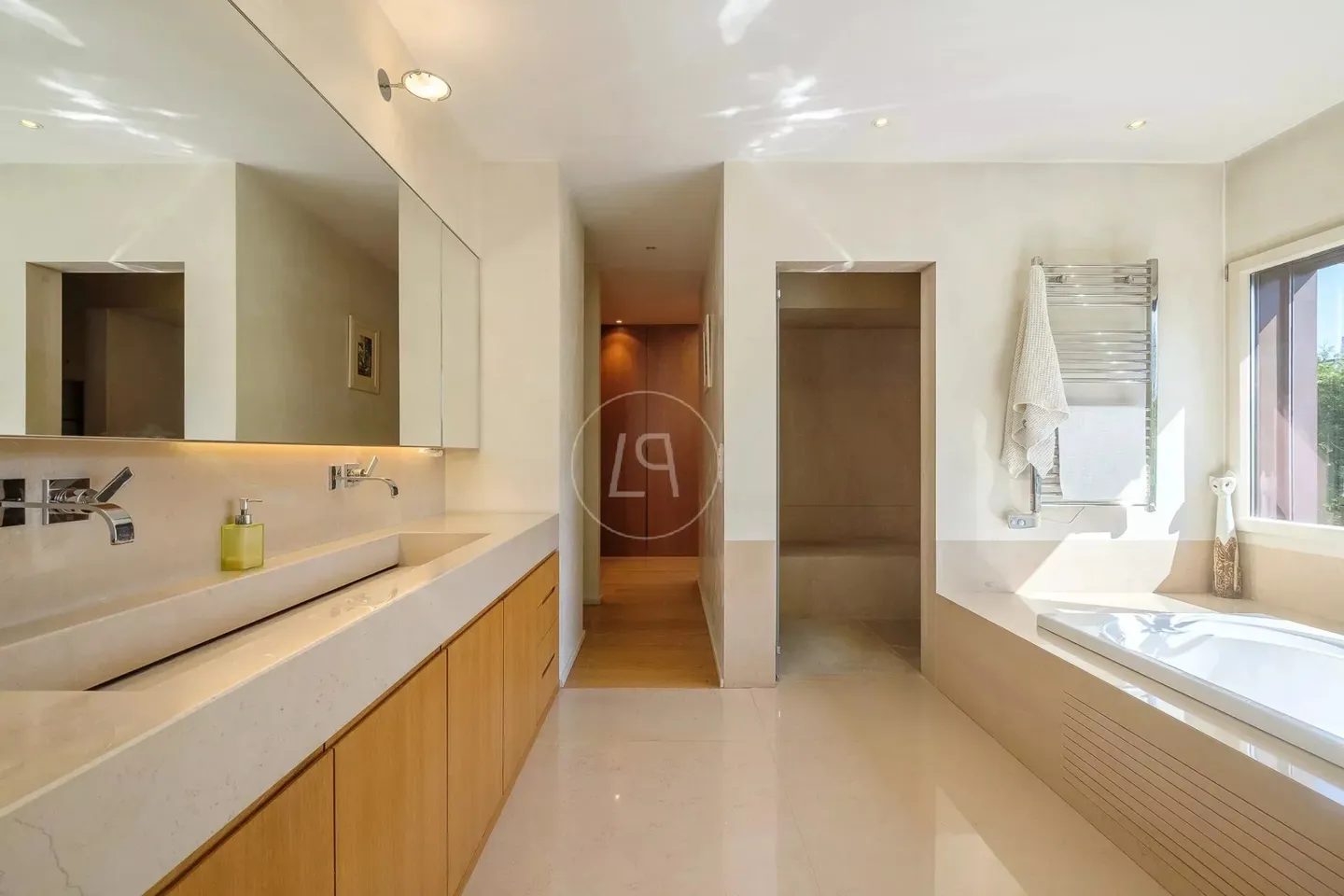 Villa in Conches with wellness area - Photo 10 of 13