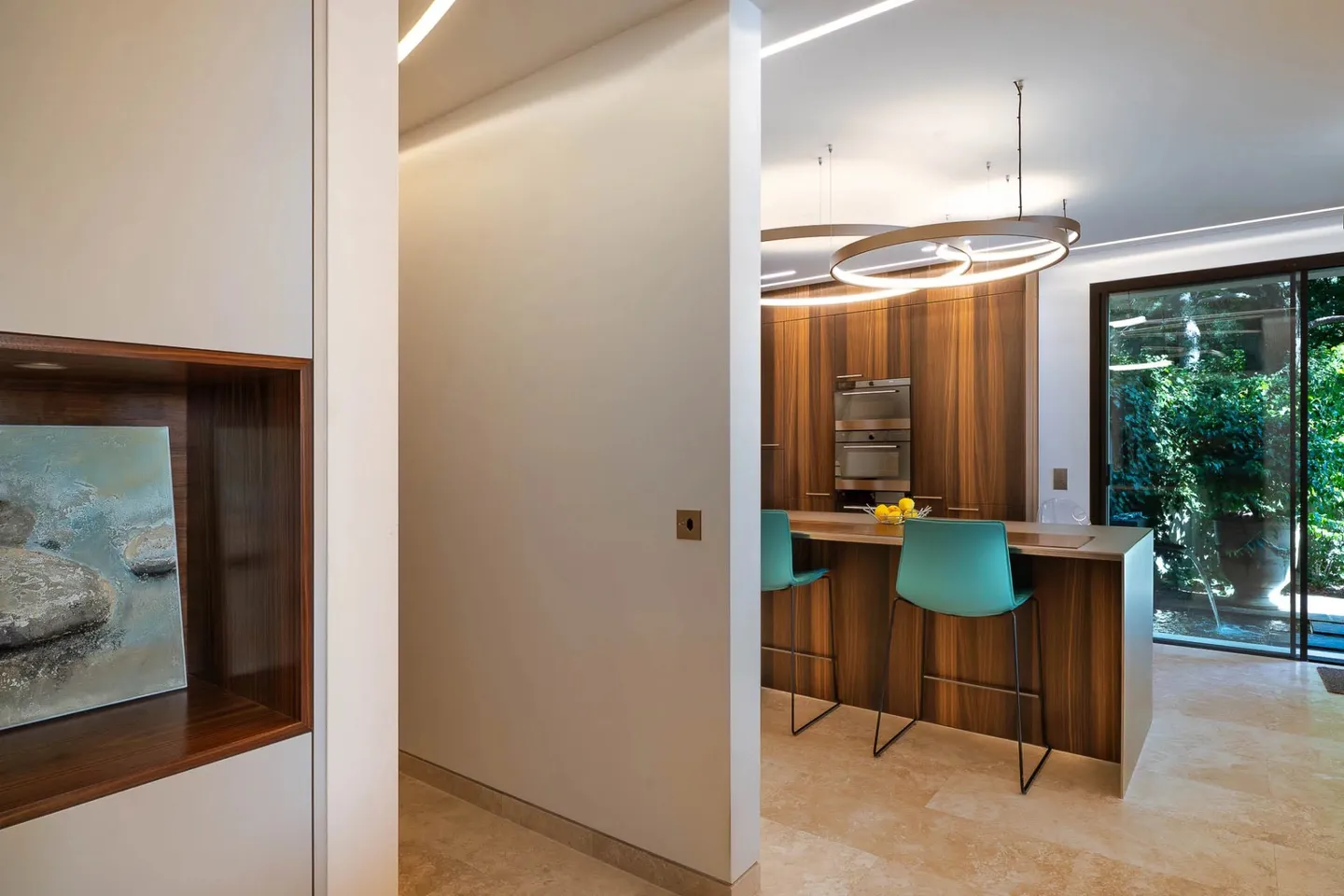 Superb contemporary townhouse located in Lausanne - Photo 3 of 13