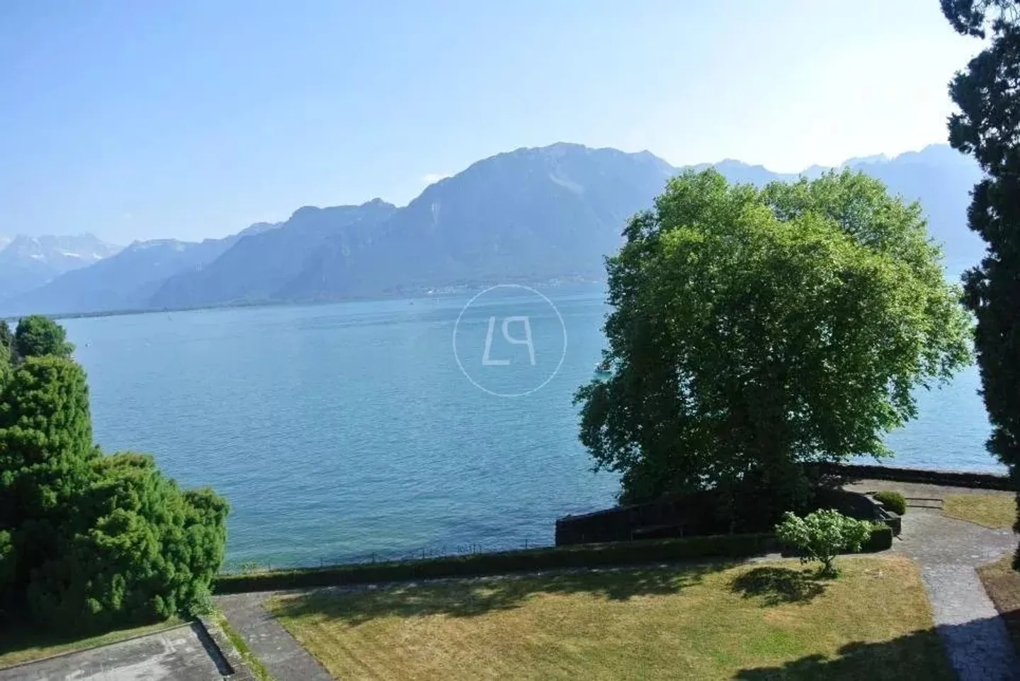 Proprietà eccezionale di fronte al lago vicino a Montreux - Foto 7 di 13